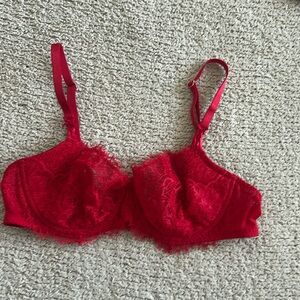 Lace underwire bra